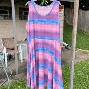 I’m still cleaning out my closet all lularoe has to go